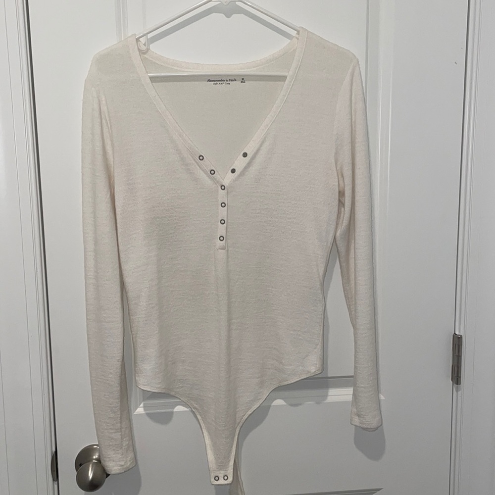 Off white A&F button down cozy body suit. Size M